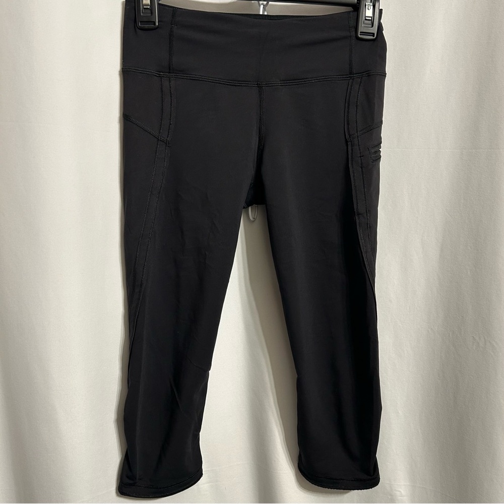 Lululemon Cropped Leggings Size 4